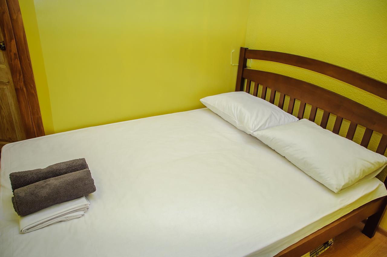 Golden Globus Hostel Kiev Bagian luar foto